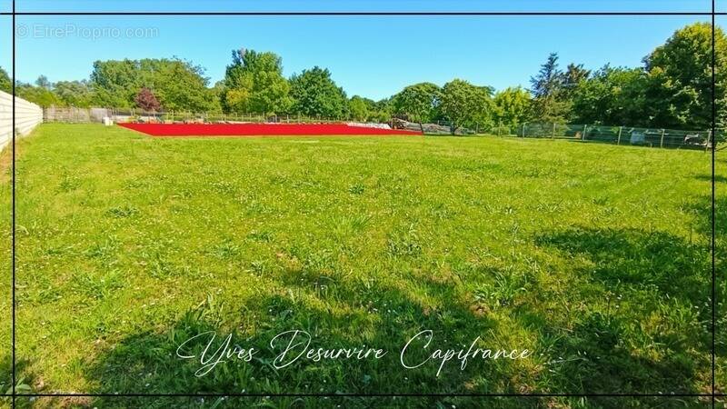 Terrain à LAFITTE-SUR-LOT