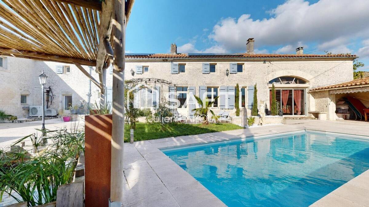 Photo 1 - Maison à MATHA