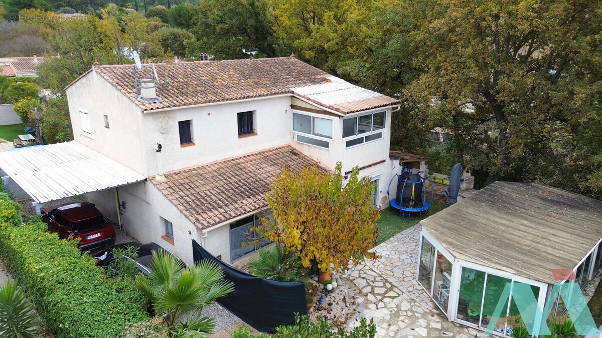 Maison à LE CASTELLET