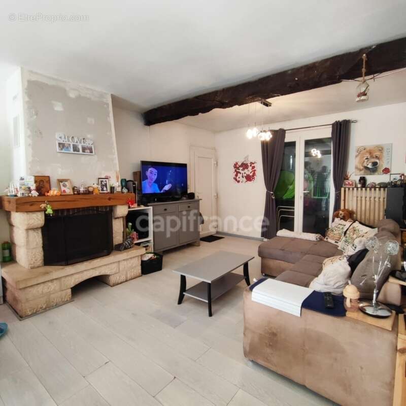 Maison à LES AVENIERES