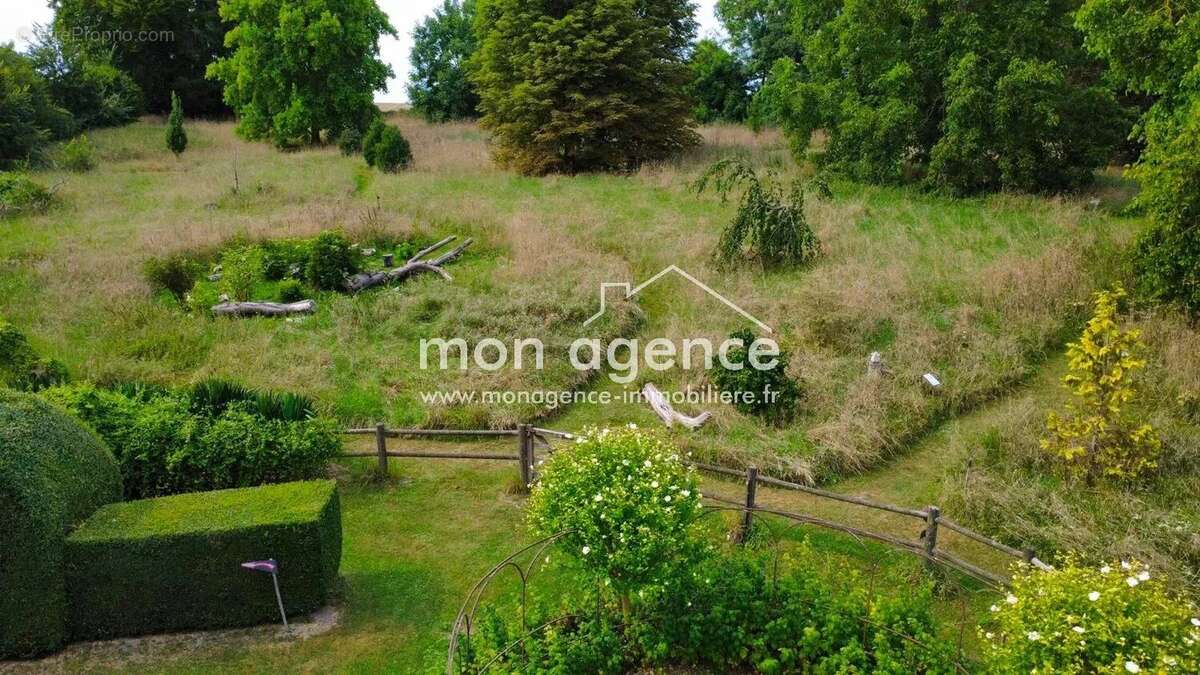 Maison à NEUFCHATEL-EN-BRAY