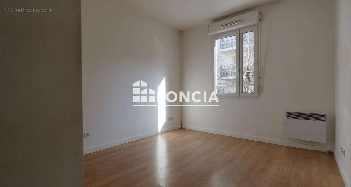 Appartement à CORBEIL-ESSONNES