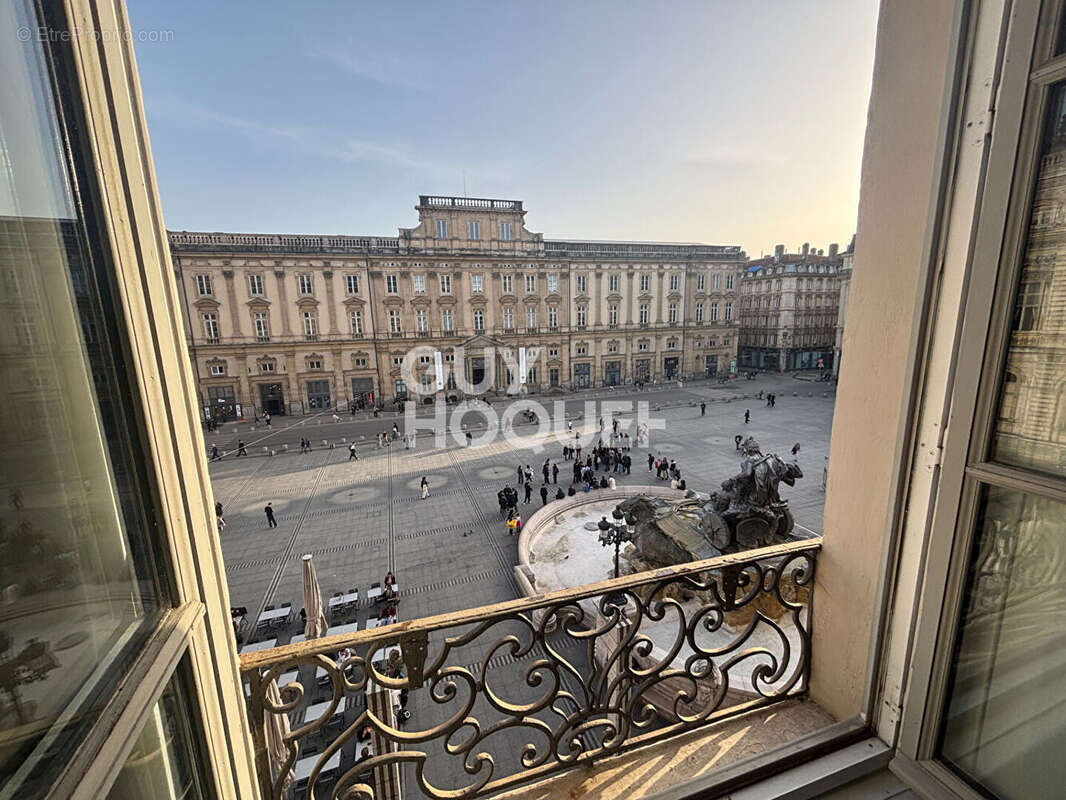 Appartement à LYON-1E