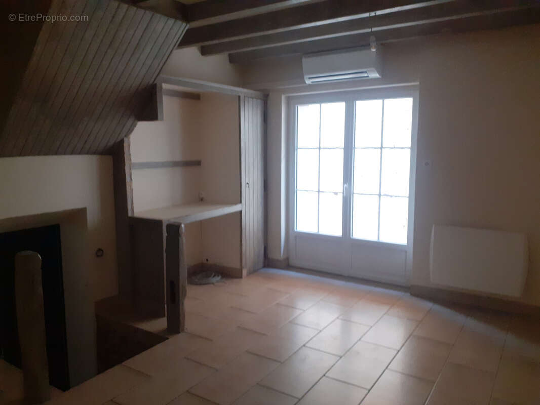 Maison à COUVIGNON