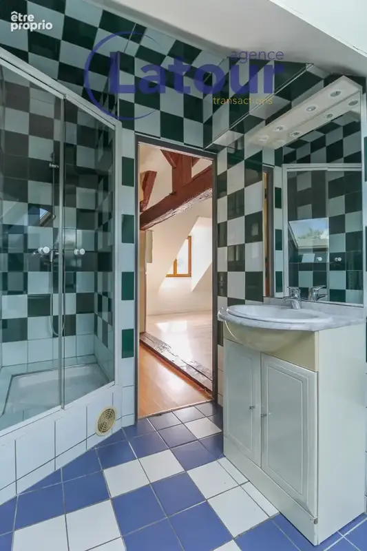 En centre-ville d'ivry-la-bataille - photo 5