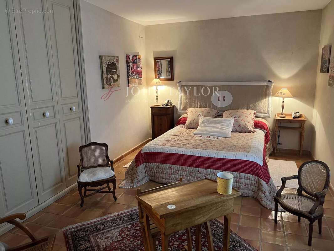 Un mas d'exception aux portes du Luberon. - photo 9