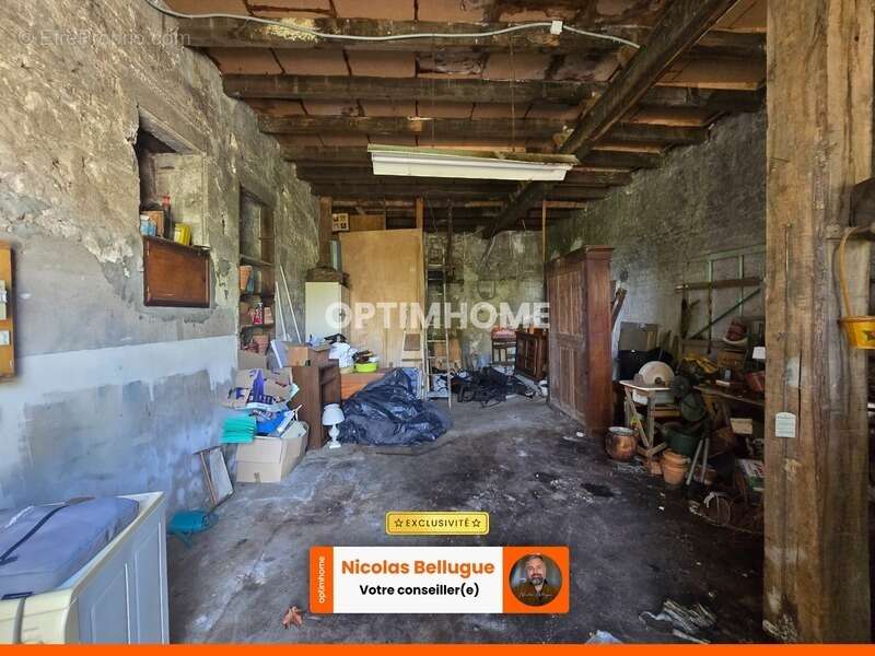 Garage à fort potentiel au coeur de Castillonès - photo 2