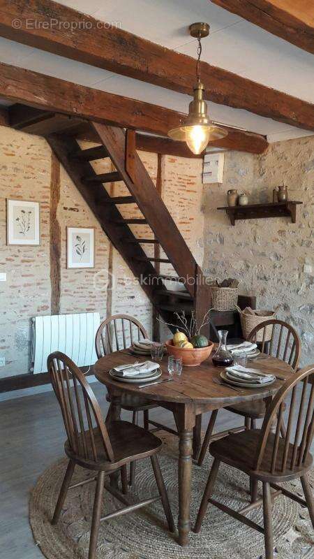 Appartement à VILLEFRANCHE-DE-ROUERGUE