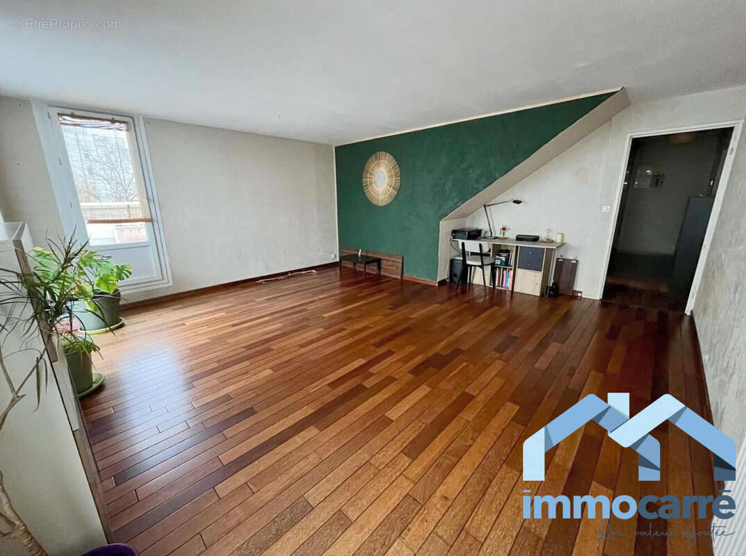 Appartement à ROISSY-EN-BRIE