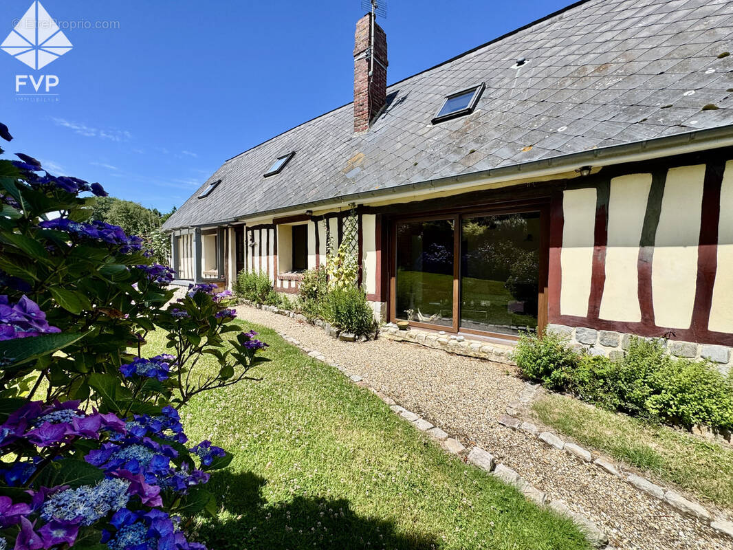 Maison à SOTTEVILLE-SUR-MER