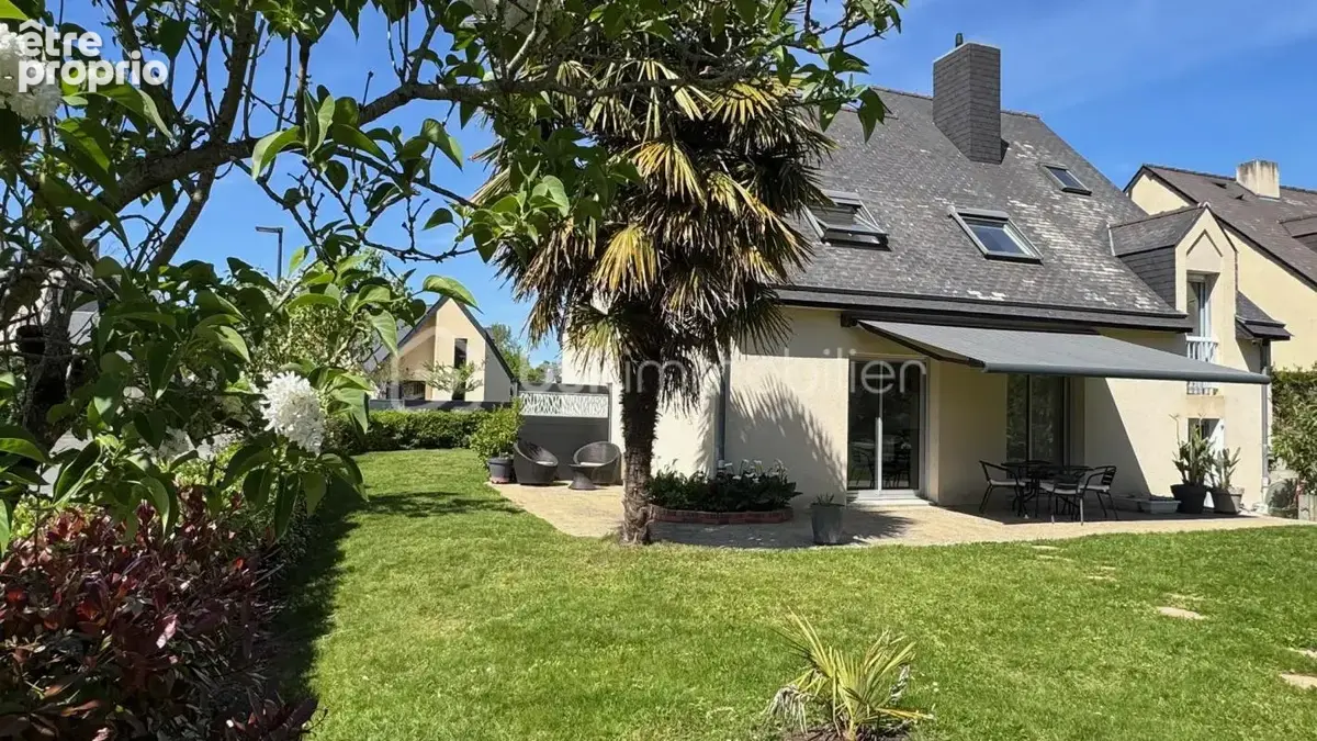 Maison à NOYAL-CHATILLON-SUR-SEICHE