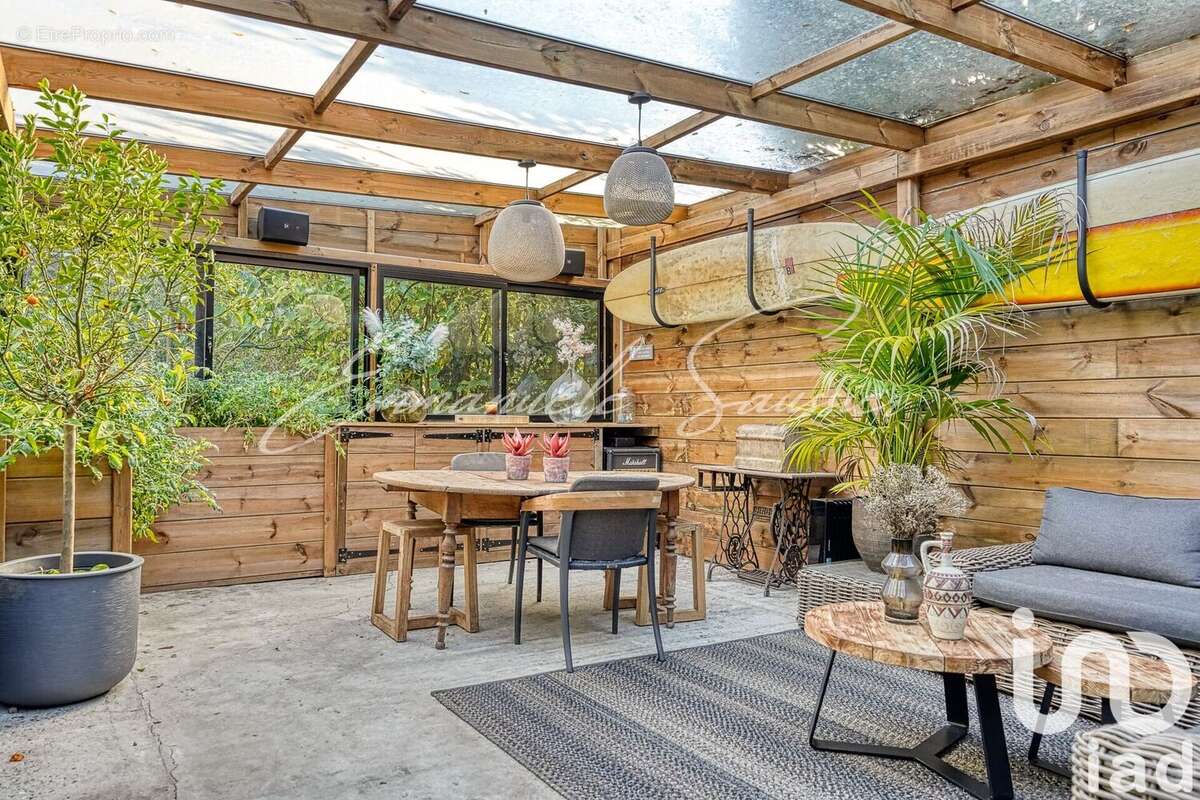 Photo 6 - Maison à LA CELLE-SAINT-CLOUD