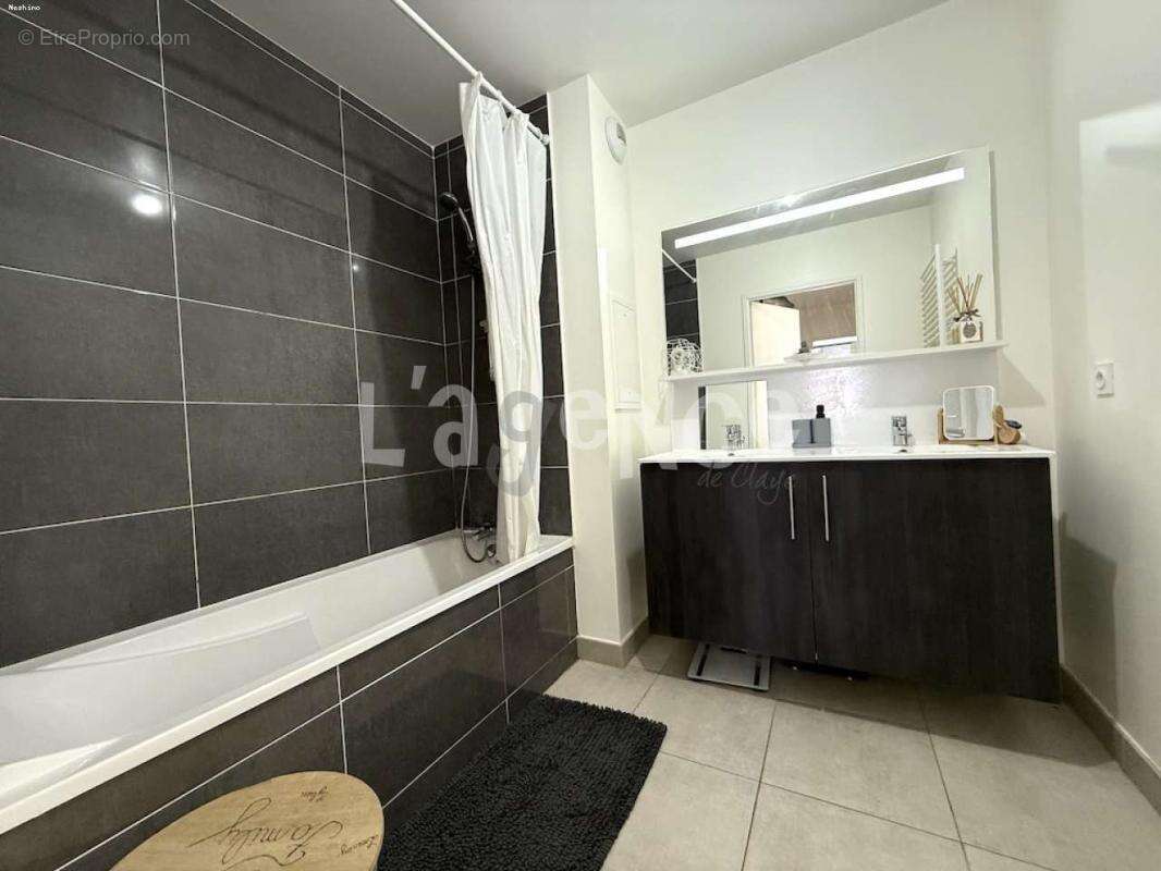 Appartement à CLAYE-SOUILLY