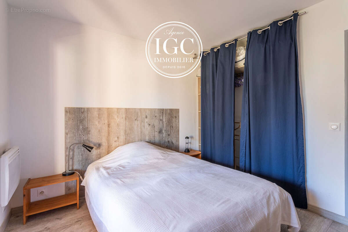 Appartement à CARRY-LE-ROUET