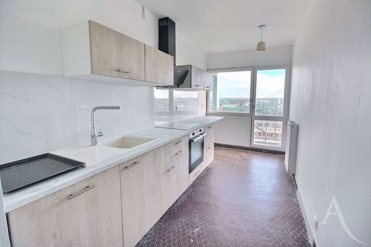 Appartement à THIAIS