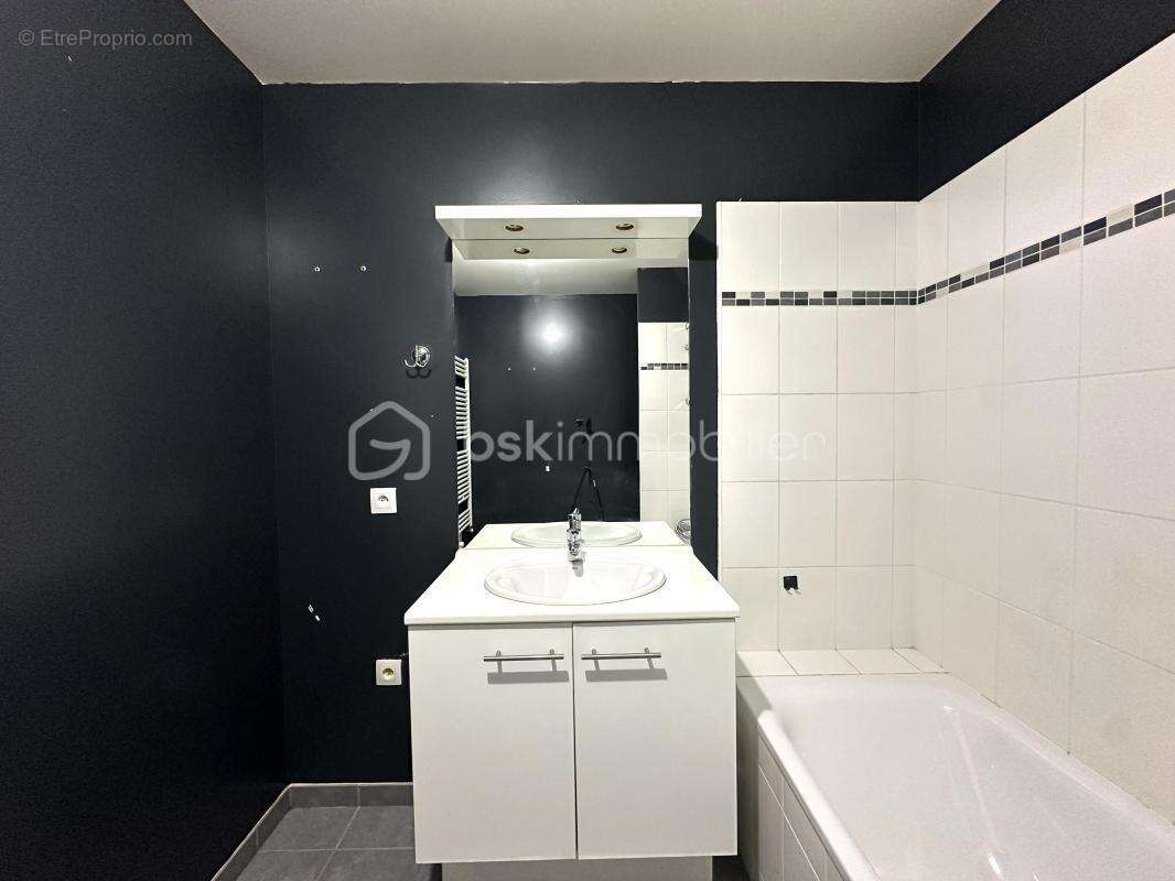 Appartement à SAINTE-GENEVIEVE-DES-BOIS