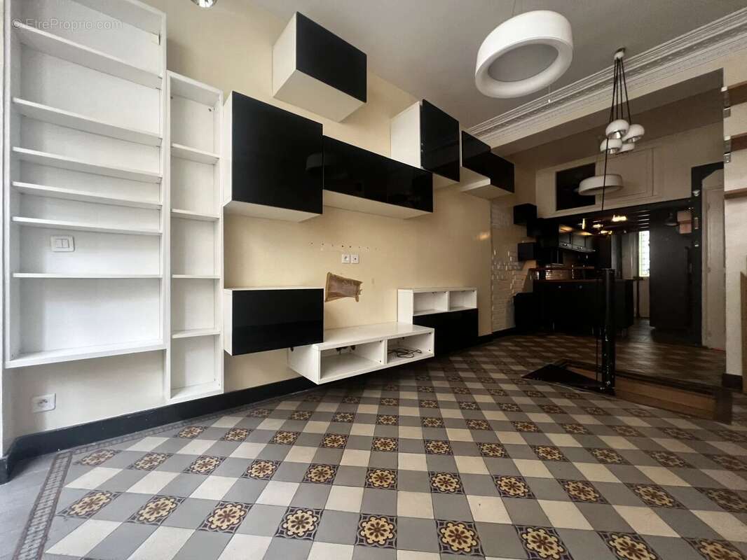 Commerce à PARIS-18E