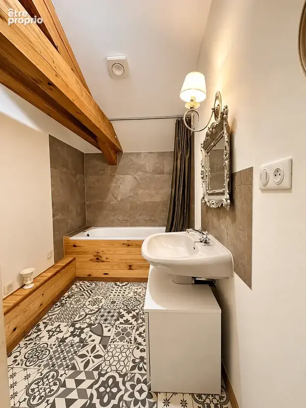Maison entièrement rénovée   5 chambres   Dépendance   Terrain de 543 m2 POLIGNAC - photo 10