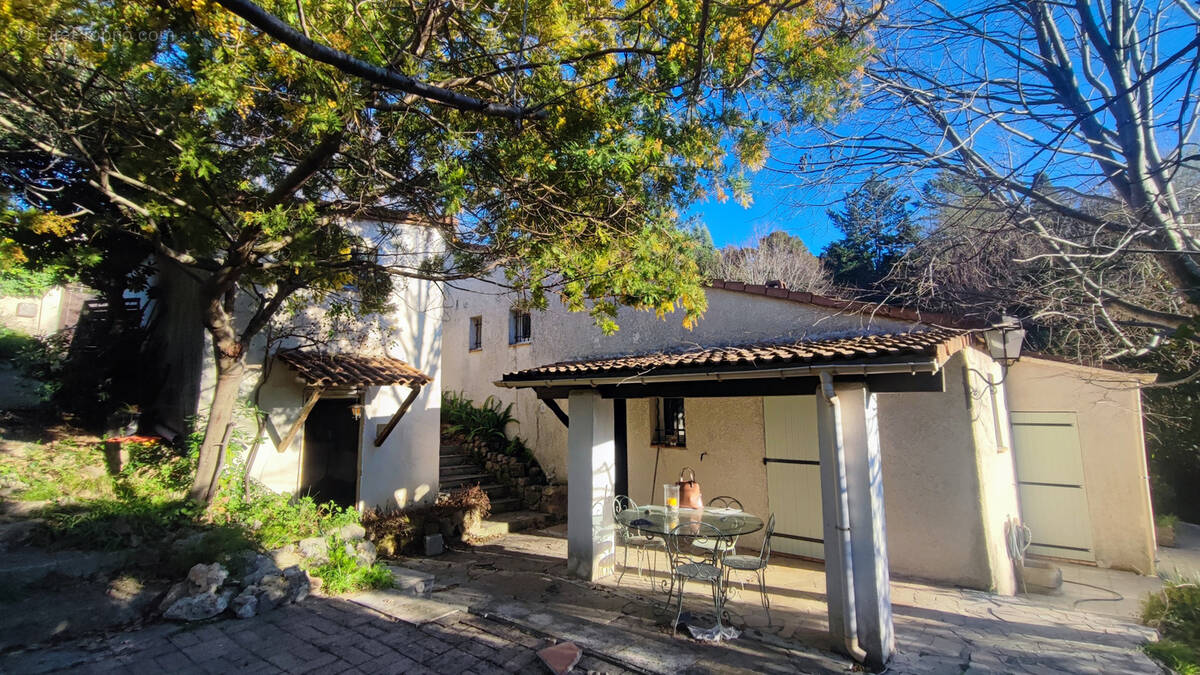 Maison à LE CANNET