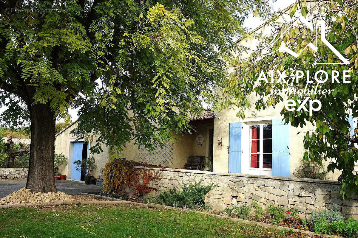 Maison à ENTRECHAUX