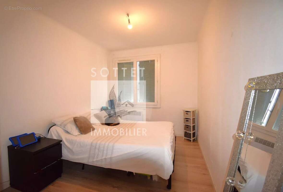 Appartement à BOLLENE