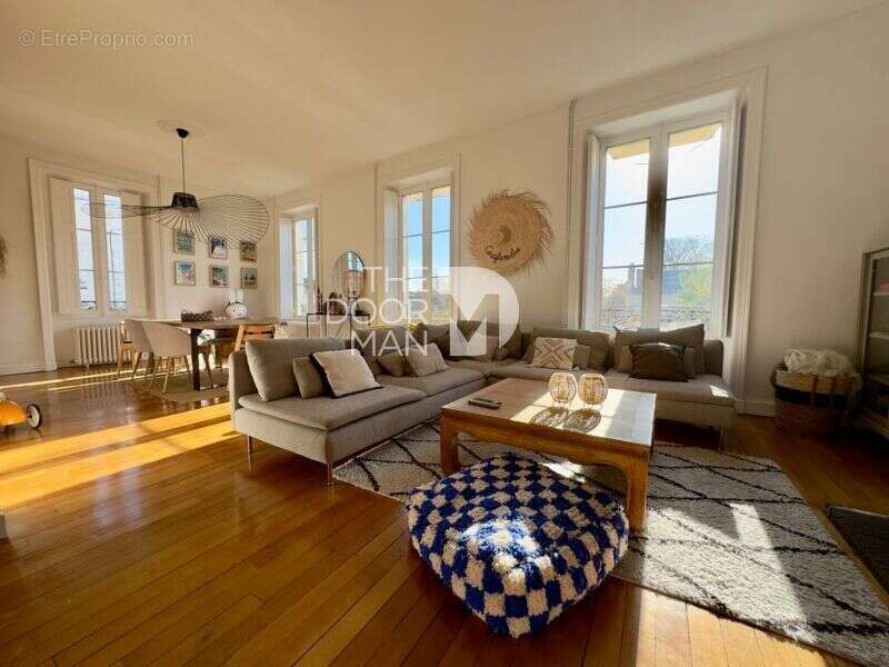 Appartement à LAVAL