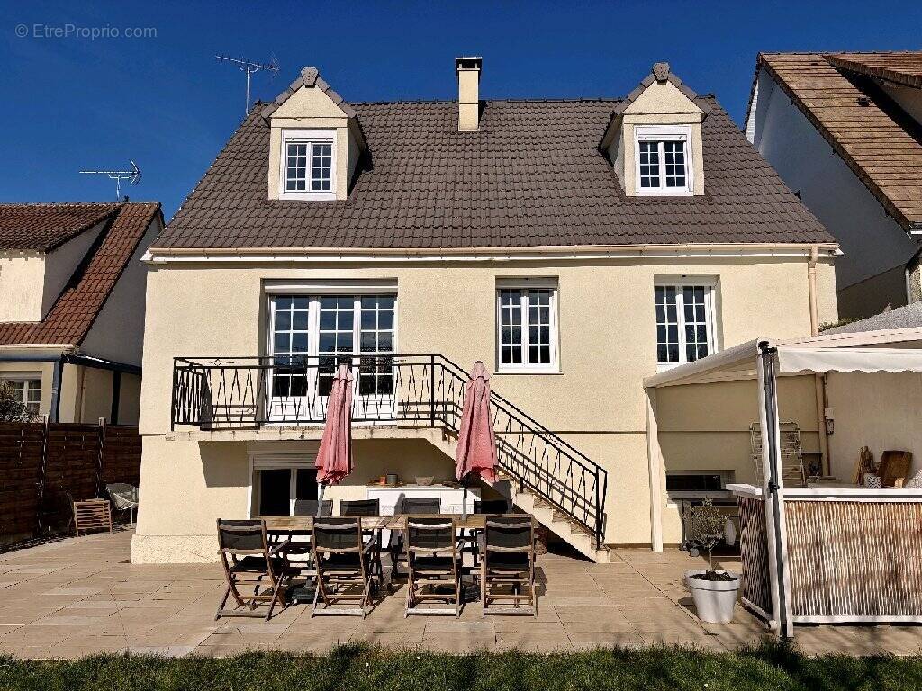 Maison à MITRY-MORY