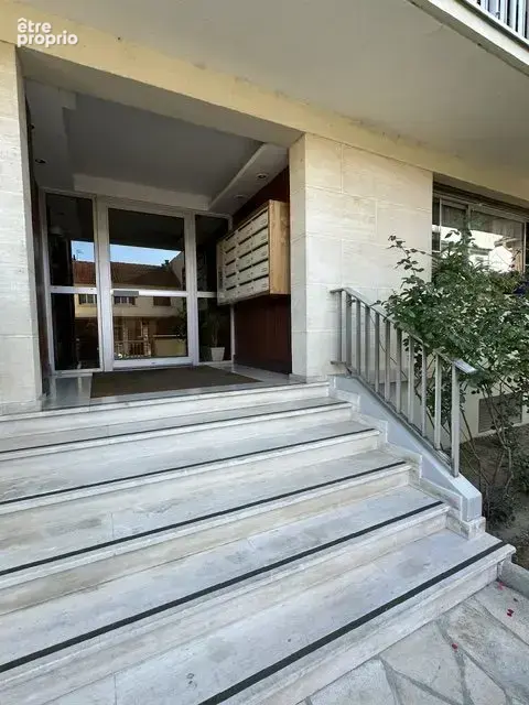 Appartement 3 pièces 60 m² à vendre à Drancy (93700) - photo 2