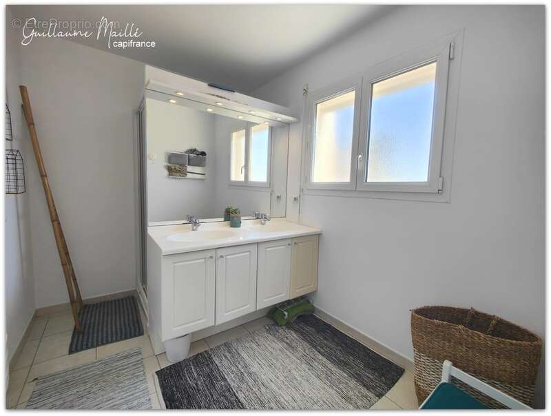 Exclusivité - Villa contemporaine de 106m² pour 4 pièces avec jardin et garage - proche de PEZENAS (34120) - photo 9
