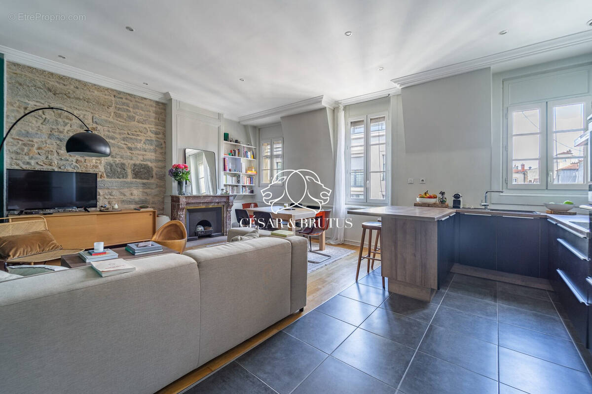 Appartement à LYON-6E