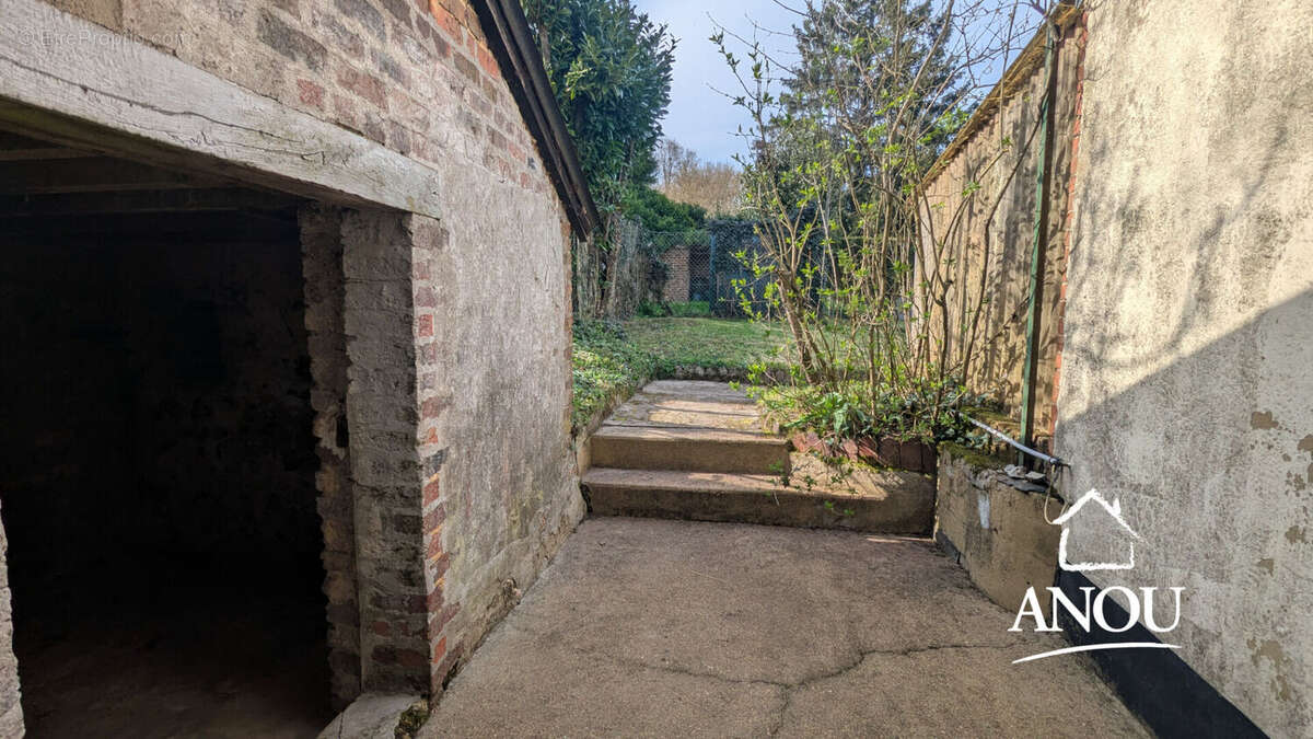 Maison à BROU