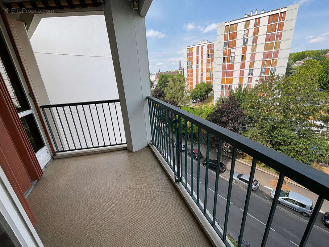Appartement Chaville 5 pièces 94m² dernier étage balcon parking caves - photo 3