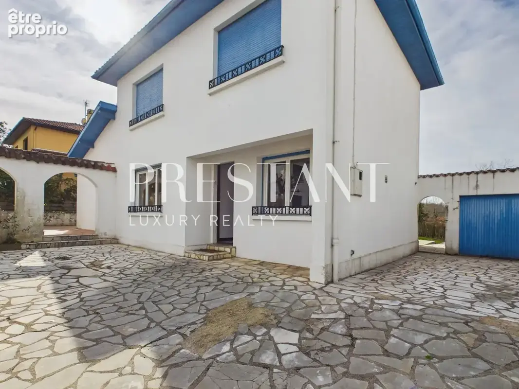 Maison à rénover  3 chambres  Jardin  Quartier calme - photo 2