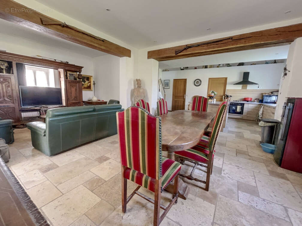 Maison à SAINT-ASTIER