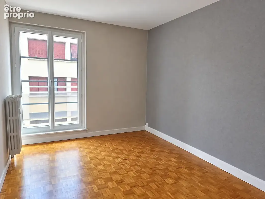 Clermont-Ferrand Centre : T3 de 72 m2 avec balcon, parking et cave - photo 7
