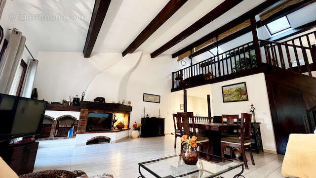 Appartement à ROQUEBRUNE-CAP-MARTIN