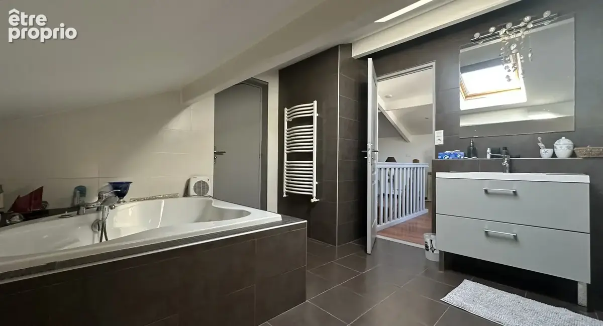 Maison basque de type t6 de 185 m2 avec piscine + dependance de 50 m2 - photo 17