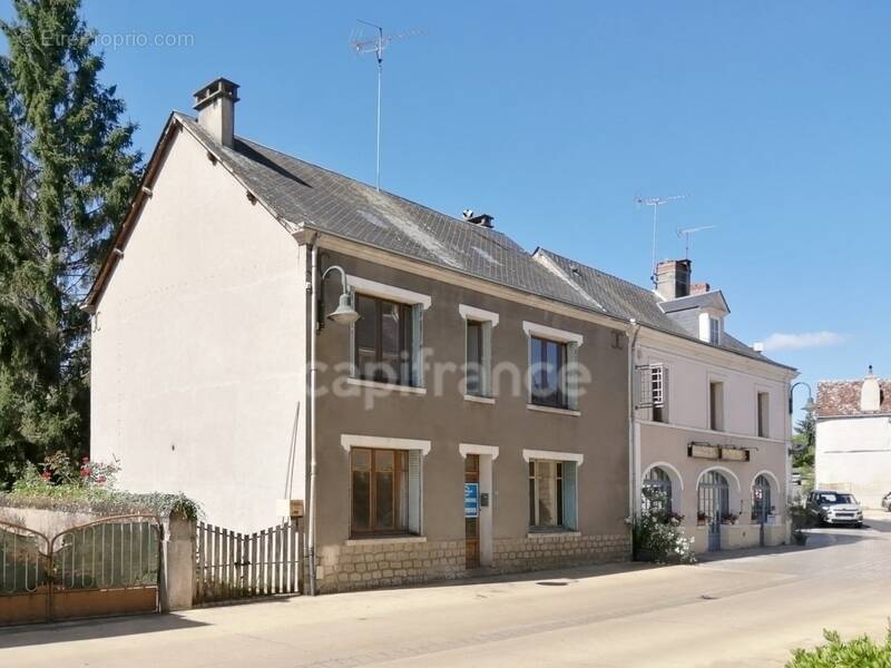 Maison à LOCHE-SUR-INDROIS