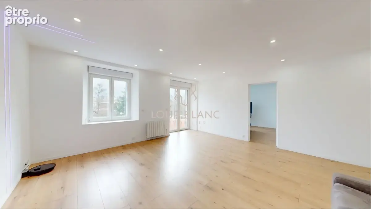 Appartement T4 - 97,16 m2 - Montbéliard - photo 4