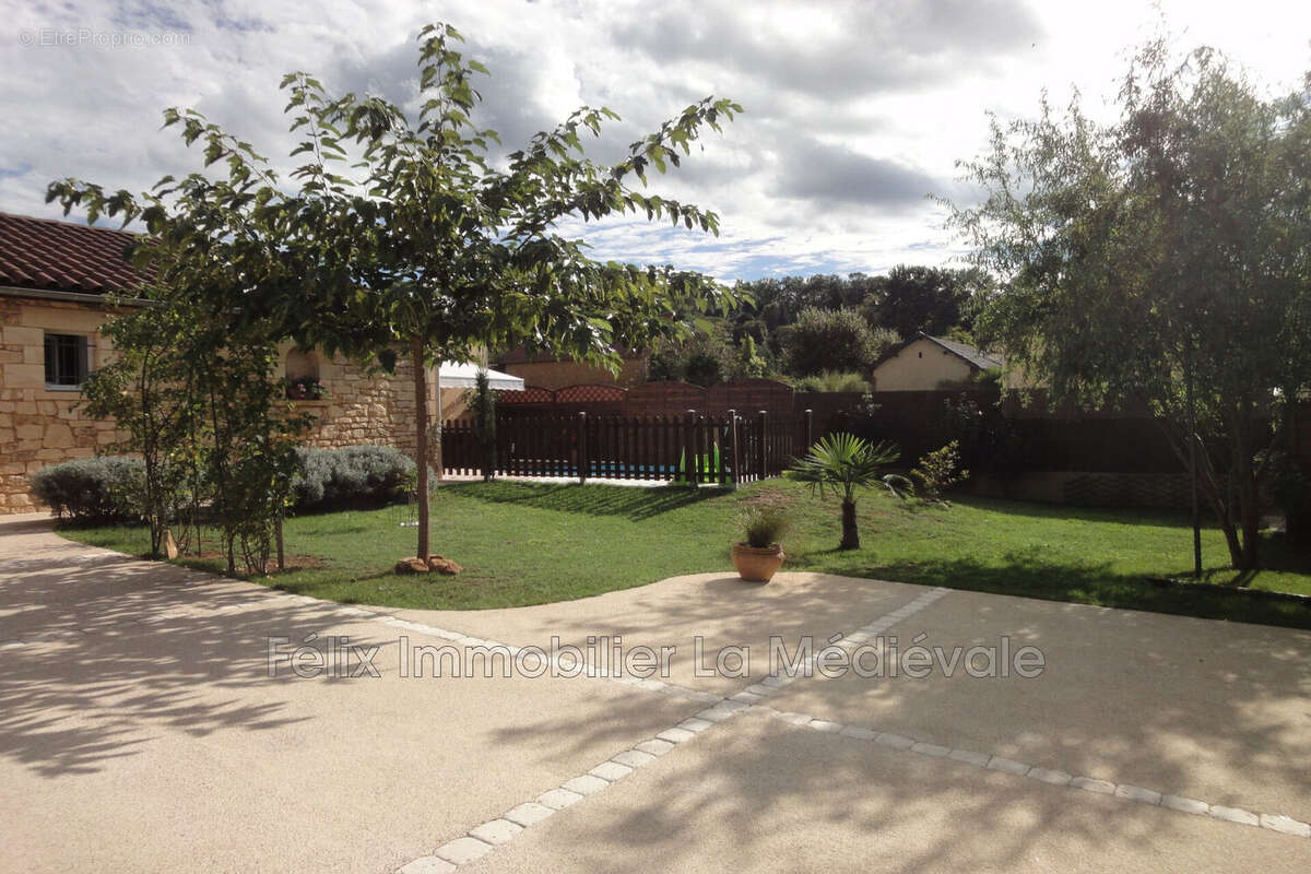Maison à SARLAT-LA-CANEDA