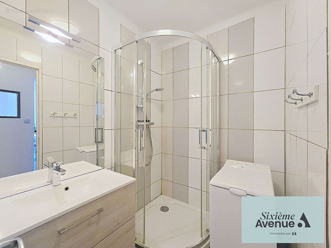 Appartement à SIX-FOURS-LES-PLAGES