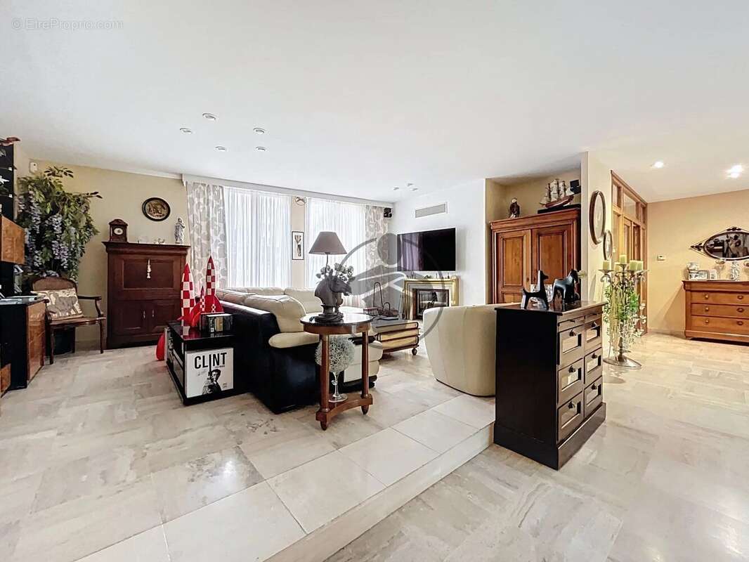 Maison à SAINT-QUENTIN