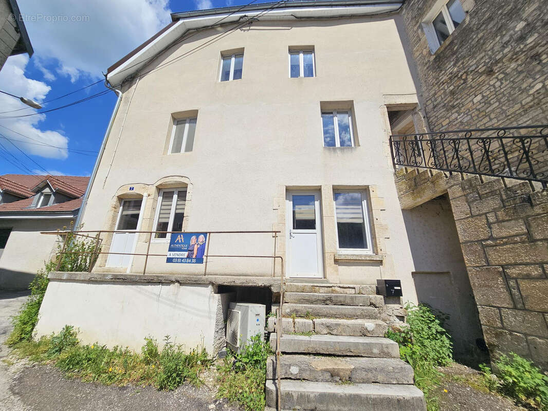 Appartement à ORNANS