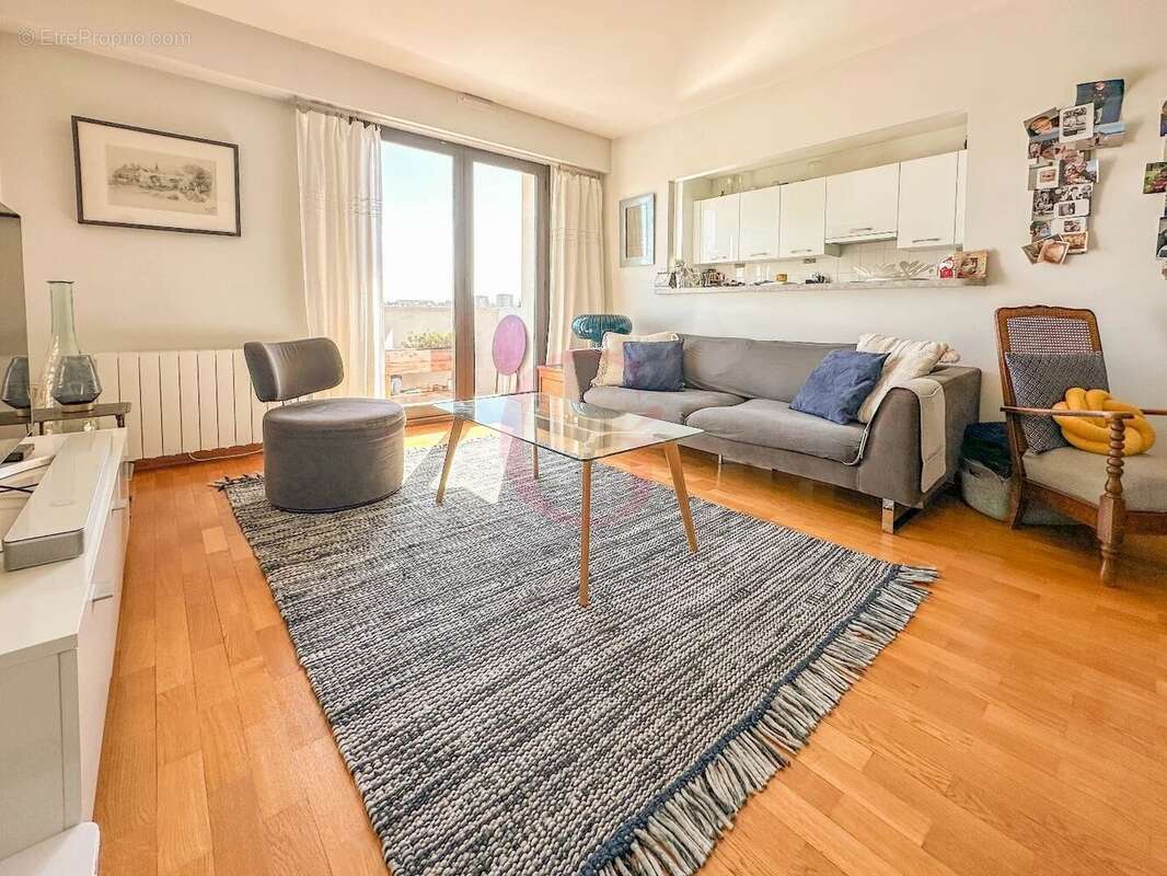 Appartement à BOURG-LA-REINE