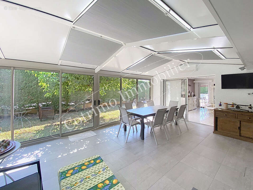 Genas Maison Plain pied 147m² Terrain 788m² - photo 3