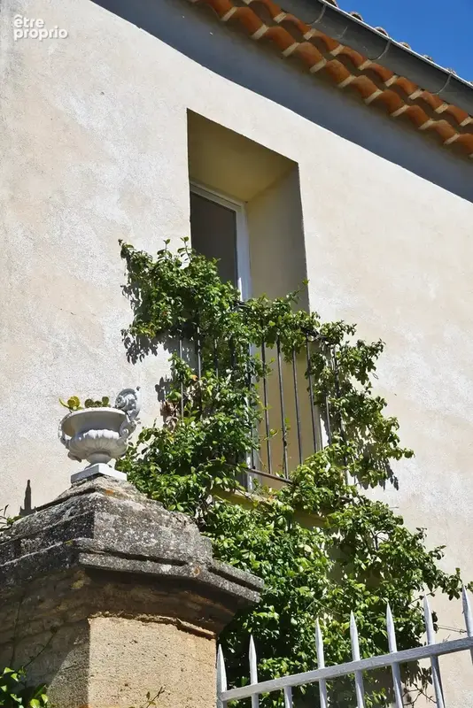 Maison de village avec jardin, bassin de nage et dépendance... - photo 22