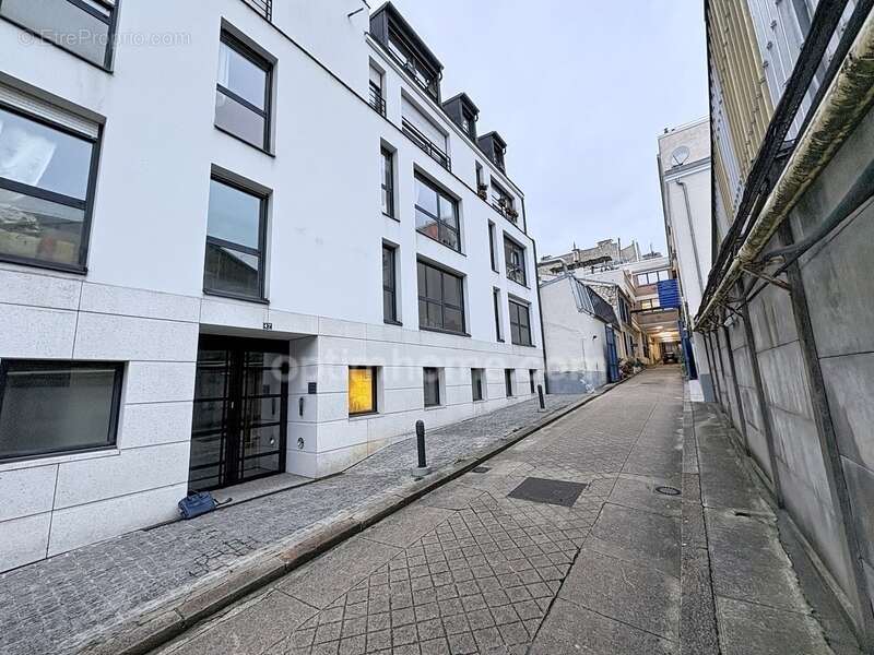 Appartement à PARIS-20E