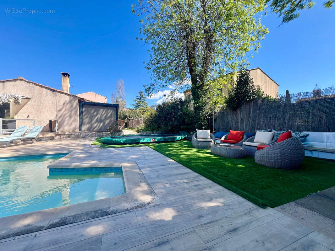 Maison à ROQUEVAIRE