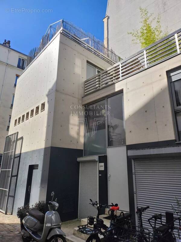 Appartement à PARIS-11E