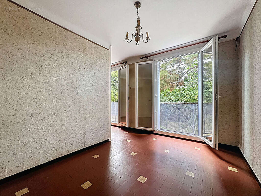 Appartement à MARSEILLE-14E